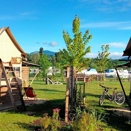 Les Lodges De La Viarhona - Tentes Lodges Virignin Εξωτερικό φωτογραφία